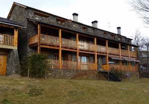 GUILS I - 6 PAX - Three Bedroom Apartment, Sleeps 6