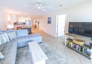 Gulf front, Breathtaking Views From Both Indoors And Out, 1st level condo