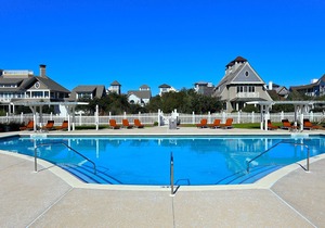 Gulf Front Condo - Compass Point I, Unit 404 by Royal Destinations