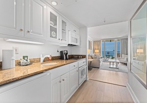 Gulf-front condo with pool, hot tub, central AC, view & on-site restaurants