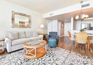 Gulf-front views w/complementary beach chairs!