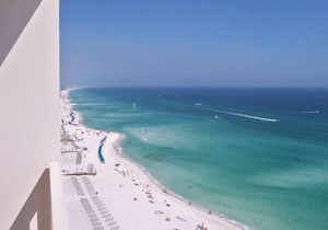 GULF FRONT with Amazing Views, 3 Pools,Tiki Bar! Zero entry beachfront pool!