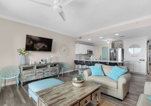☀️Gulf Views⛱️Beach Service-100 Steps2Beach-Pool +Hot Tub-2BR Beach Resort 406☀️