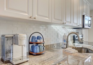 🌿 Gulf Winds #606 — Garden-View Comfort with Stylish Updates & Steps to Upham Beach