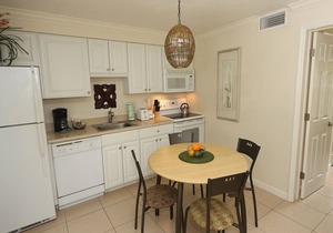 Gulfside Getaway – Silver Sands Gulf Beach Resort #235 by RVA