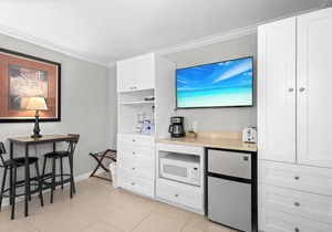 Gulfside Resort on Longboat Key Silver Sands Gulf Beach Resort #241A by RVA