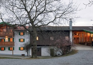 "Hörndlwand" Baubiologische Nichtraucher 110 qm Ferienwohnung, 3 extra Schlafzimmer