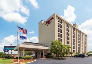 Hampton Inn I-10 & College Drive