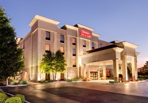 Hampton Inn & Suites Addison