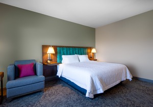 Hampton Inn & Suites Edmonton St. Albert