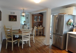 HAMPTONS RETREAT *POOL & HOT TUB*