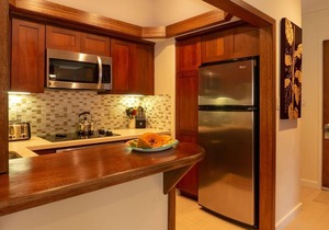 Hanalei Colony Resort E3 -on the beach, gorgeous inside, beautiful ocean view
