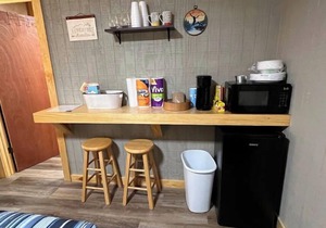 Handicap-Accessible Cabin Near Kirby Landing & Lake Greeson – Pet-Friendly