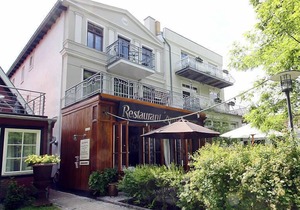 Hanseatic Suite I - hidden on the Alter Strom - family-friendly, modern