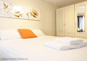 Harbour View 2 - an apartment that sleeps 4 guests in 2 bedrooms