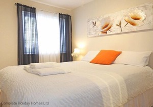 Harbour View 2 - an apartment that sleeps 4 guests in 2 bedrooms