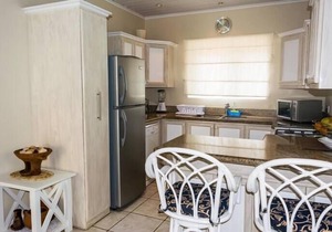 Harbour Villa #4, 1-Bed with Pool+Moorings