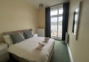 Harbourside 1 - Two Bedroom Apartment, Sleeps 4