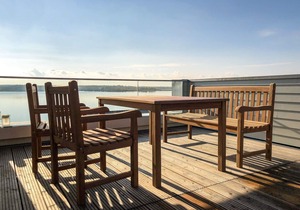 Haus im Schilf - Ferienwohnung 4 direkt am Hainer See bei Leipzig
