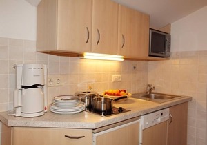 Hausberg Zwei-Raum-Ferienwohnung, 46m², 2 Balkone, Sichtdachstuhl, Panoramafenster