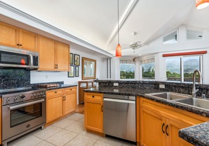 Hawaii Life Rentals Presents Villas of Kamalii 17