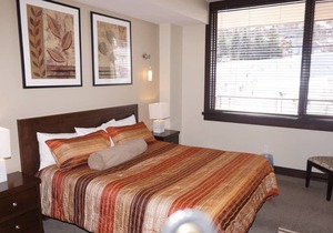 Hayden Lodge - Views of the slopes and village (203154-9418)