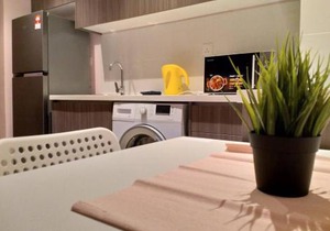 HB1512- Hyve Studio unit, Lake view, Cyberjaya, Free Wi-Fi, Free Parking, Netflix,Pool, 3038