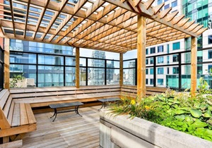 Heart of downtown Toronto, furnished 1 BR Luxury Suite