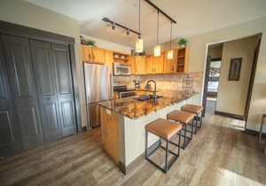 Heart of River Run- Hot Tub/Pool access