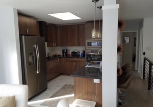 HEART OF THE HAMPTONS - EAST QUOGUE - 2 LEVEL HAMPTON CONTEMPORARY