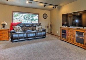 Helena Home w/ Covered Patio & Views!