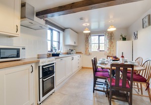 Hendre - Three Bedroom House, Sleeps 5