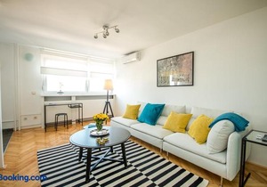 Hendrix Bridge Apartment