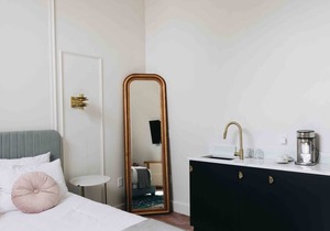 Henry Suite 207 at The Bellwether Hotel