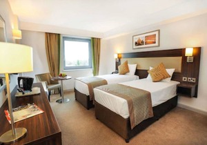 Heston Hyde Hotel