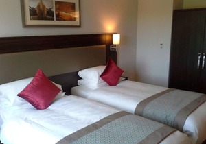 Heston Hyde Hotel