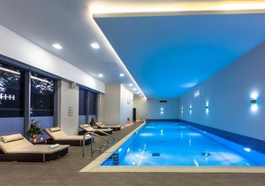 Heston Hyde Hotel