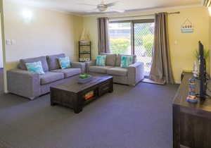 "HIBISCUS HOLIDAY HOME" in Urangan