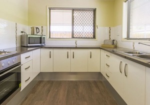 "HIBISCUS HOLIDAY HOME" in Urangan