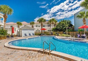 Hibiscus Oceanfront Living