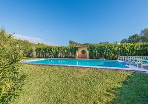 Hibiscus - Three Bedroom Villa, Sleeps 4