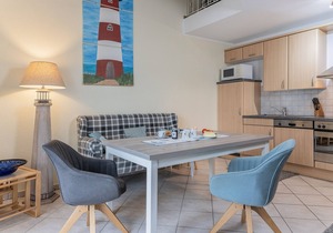 High-quality and bright: The upstairs apartment offers the fine and sat