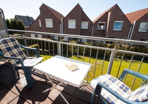 High-quality and bright: The upstairs apartment offers the fine and sat