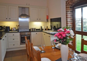 High Quality , Rural Views Peaceful, AONB, Jurrasic Coast, Dog Friendly.
