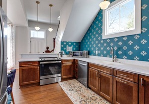 High Style, Awesome Location! 117D by Forsyth Park