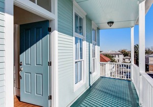 High Style, Awesome Location! 117D by Forsyth Park