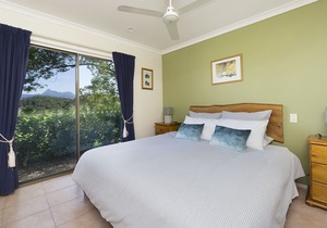 Hillcrest Mountain View Retreat