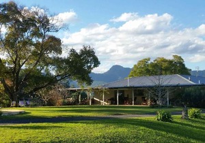 Hillcrest Mountain View Retreat