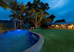 Hillcrest Mountain View Retreat