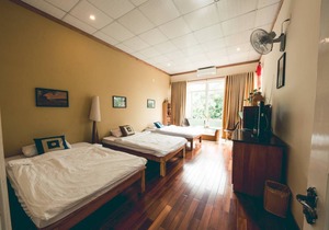 Hillside Homestay Hue - Triple Room (top Apartment)